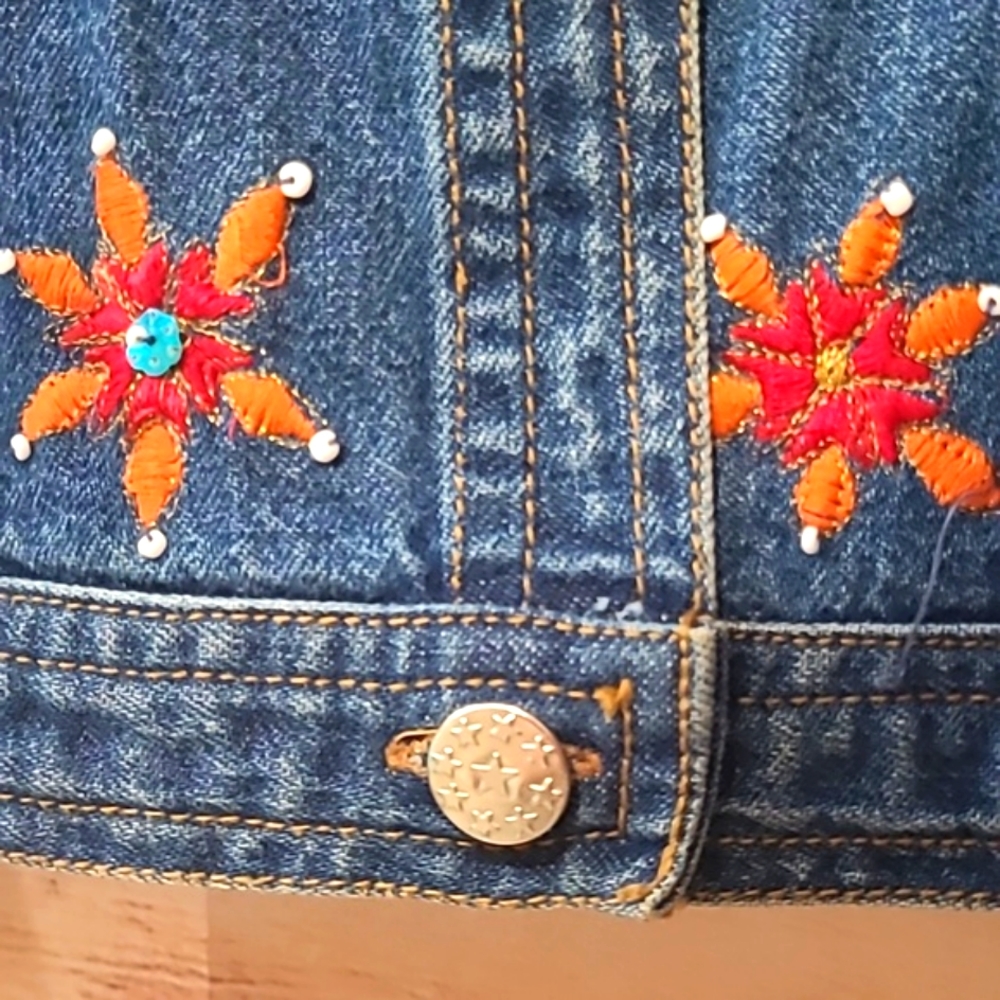 🎄FESTIVE "LIFESTYLE" HOLIDAY EMBELLISHED DENIM JACKET- LIKE NEW!🎄LARGE - Picture 7 of 12